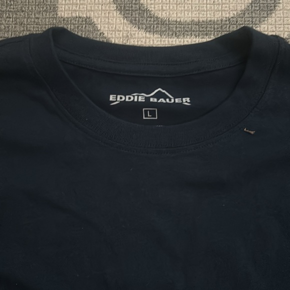 Navy Blue Eddie Bauer Long sleeve Tee shirt nwt - Picture 2 of 3